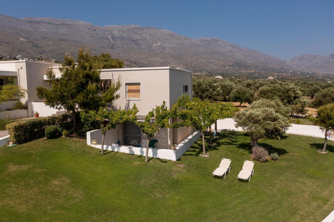 Fedra Guest House Плакиас Екстериор снимка